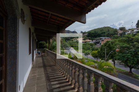 Casa à venda com 752m², 8 quartos e 5 vagas Casa à venda com 752m², 8 quartos e 5 vagasSuíte 3