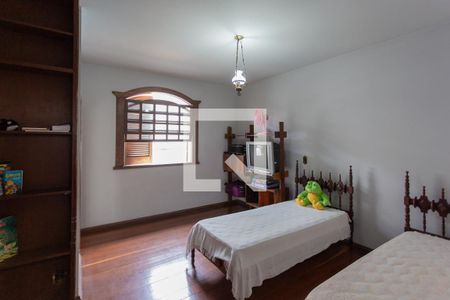 Casa à venda com 752m², 8 quartos e 5 vagas Casa à venda com 752m², 8 quartos e 5 vagasSuíte 2