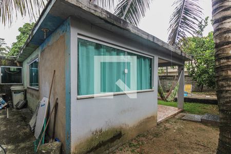 Casa à venda com 600m², 2 quartos e 3 vagas Casa à venda com 600m², 2 quartos e 3 vagasÁrea externa