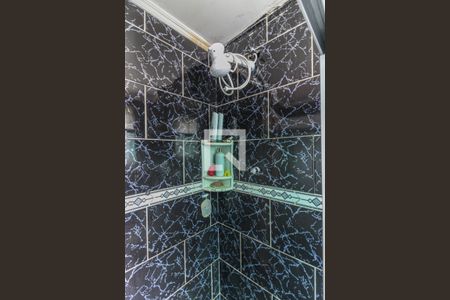 Casa à venda com 600m², 2 quartos e 3 vagas Casa à venda com 600m², 2 quartos e 3 vagasBanheiro Social