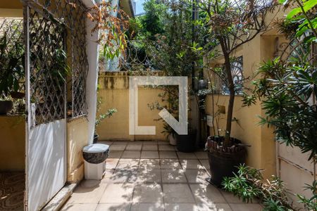 Casa à venda com 300m², 4 quartos e 2 vagasQuintal