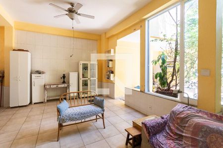 Casa à venda com 300m², 4 quartos e 2 vagasSala da área externa