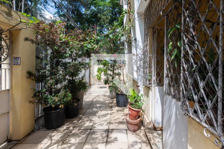 Casa à venda com 300m², 4 quartos e 2 vagasQuintal