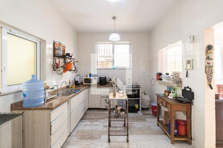 Casa à venda com 300m², 4 quartos e 2 vagasCozinha