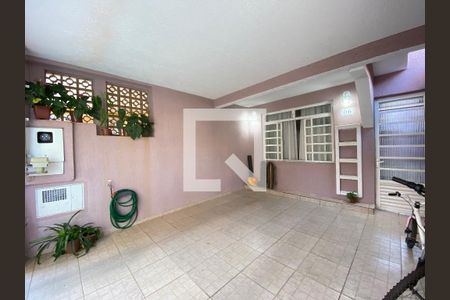 Casa à venda com 150m², 4 quartos e 1 vagaGaragem