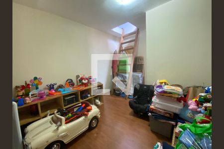 Casa à venda com 150m², 4 quartos e 1 vagaQuarto 4