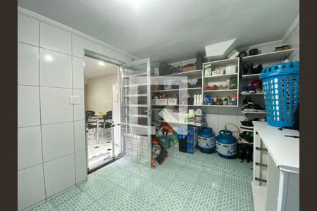 Casa à venda com 150m², 4 quartos e 1 vagaÁrea de Serviço