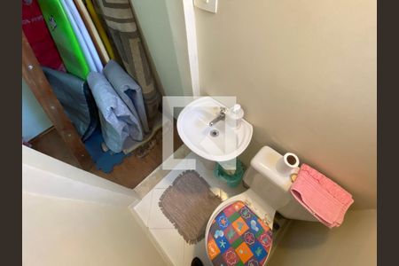 Casa à venda com 150m², 4 quartos e 1 vagaLavabo 1