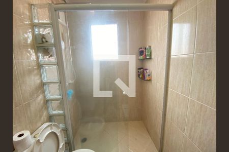 Casa à venda com 150m², 4 quartos e 1 vagaBanheiro