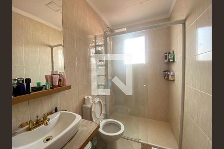 Casa à venda com 150m², 4 quartos e 1 vagaBanheiro