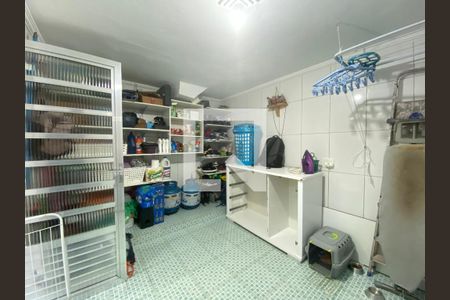 Casa à venda com 150m², 4 quartos e 1 vagaÁrea de Serviço