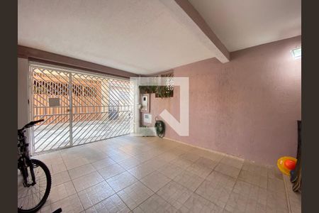 Casa à venda com 150m², 4 quartos e 1 vagaGaragem