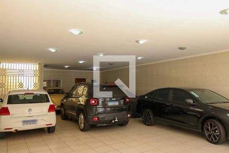 Casa à venda com 602m², 4 quartos e 9 vagasGaragem