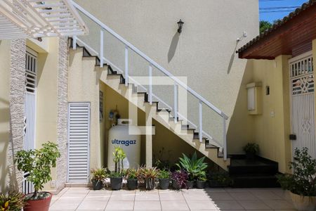 Casa à venda com 602m², 4 quartos e 9 vagasEntrada da Casa