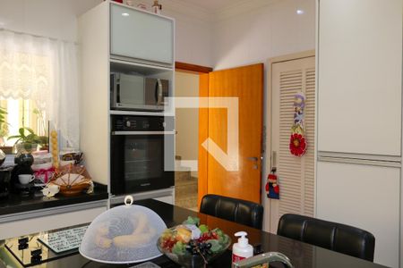 Casa à venda com 602m², 4 quartos e 9 vagasCozinha