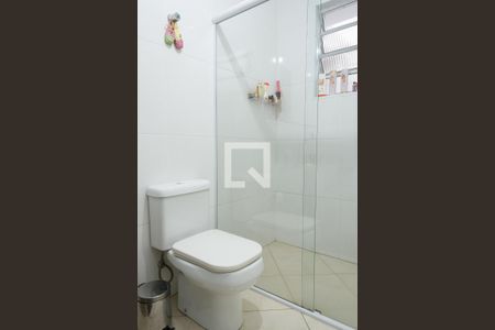Casa à venda com 340m², 5 quartos e 2 vagas Casa à venda com 340m², 5 quartos e 2 vagasBanheiro