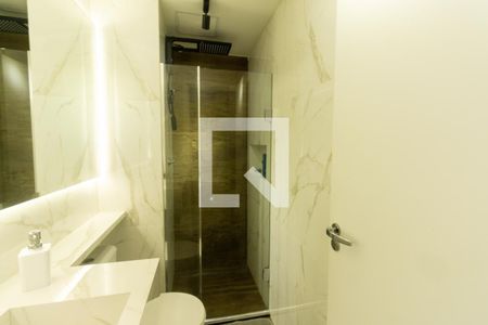 Banheiro de apartamento à venda com 1 quarto, 34m² em Cambuci, São Paulo