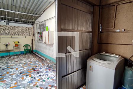 Casa à venda com 600m², 4 quartos e 1 vaga Casa à venda com 600m², 4 quartos e 1 vagaarea de serviço