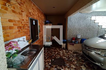 Casa à venda com 600m², 4 quartos e 1 vaga Casa à venda com 600m², 4 quartos e 1 vagagaragem