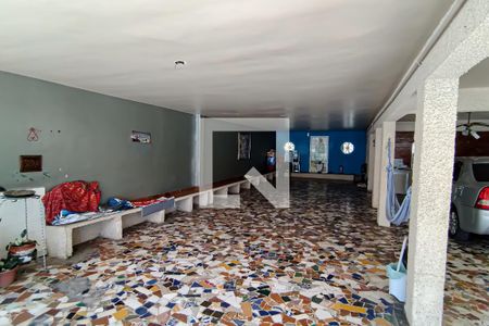 Casa à venda com 600m², 4 quartos e 1 vaga Casa à venda com 600m², 4 quartos e 1 vagagaragem