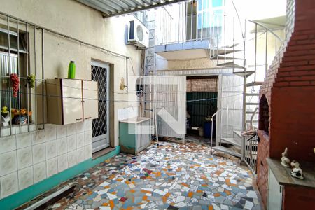 Casa à venda com 600m², 4 quartos e 1 vaga Casa à venda com 600m², 4 quartos e 1 vagaarea de serviço