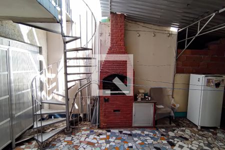 Casa à venda com 600m², 4 quartos e 1 vaga Casa à venda com 600m², 4 quartos e 1 vagaarea de serviço