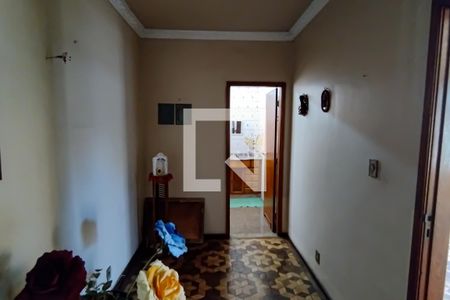 Casa à venda com 600m², 4 quartos e 1 vaga Casa à venda com 600m², 4 quartos e 1 vagahall - corredor