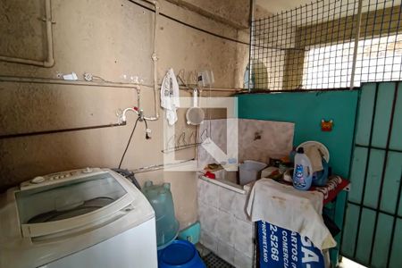 Casa à venda com 600m², 4 quartos e 1 vaga Casa à venda com 600m², 4 quartos e 1 vagaarea de serviço