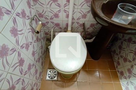 Casa à venda com 600m², 4 quartos e 1 vaga Casa à venda com 600m², 4 quartos e 1 vagabanheiro de serviço