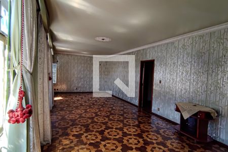 Casa à venda com 600m², 4 quartos e 1 vaga Casa à venda com 600m², 4 quartos e 1 vagasala 2