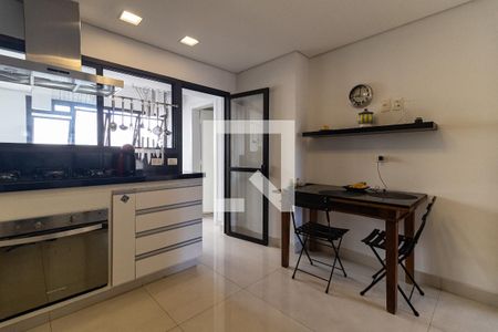 Apartamento para alugar com 262m², 2 quartos e 2 vagas Apartamento para alugar com 262m², 2 quartos e 2 vagasCozinha