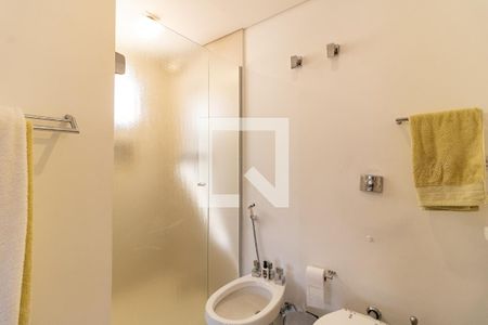 Apartamento para alugar com 262m², 2 quartos e 2 vagas Apartamento para alugar com 262m², 2 quartos e 2 vagasBanheiro da Suíte 1