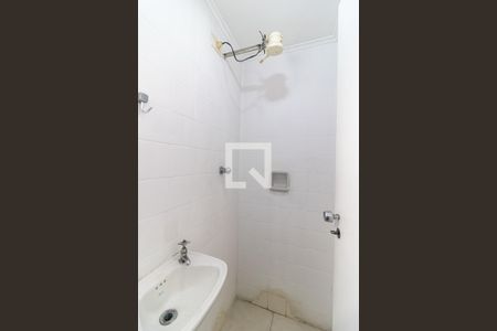 Apartamento para alugar com 262m², 2 quartos e 2 vagas Apartamento para alugar com 262m², 2 quartos e 2 vagasBanheiro de Serviço