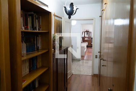 Apartamento à venda com 350m², 3 quartos e 3 vagasCorredor Quartos