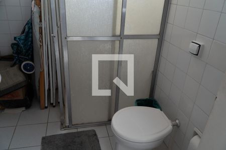 Apartamento à venda com 350m², 3 quartos e 3 vagasBanheiro Quarto Empregada