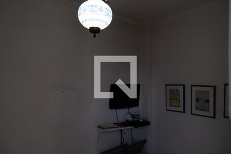 Apartamento à venda com 350m², 3 quartos e 3 vagasQuarto Empregada