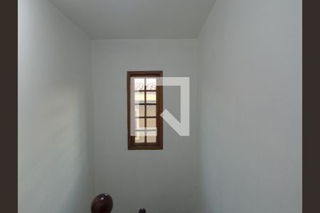 Escada de casa à venda com 3 quartos, 140m² em Jardim Maia, Guarulhos