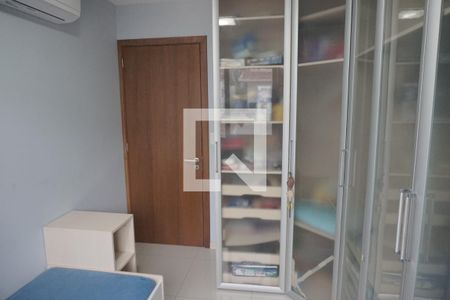 Casa de condomínio à venda com 169m², 3 quartos e 3 vagasQuarto