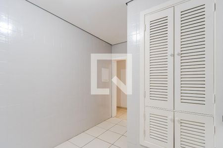 Casa à venda com 250m², 4 quartos e 2 vagas Casa à venda com 250m², 4 quartos e 2 vagasCozinha