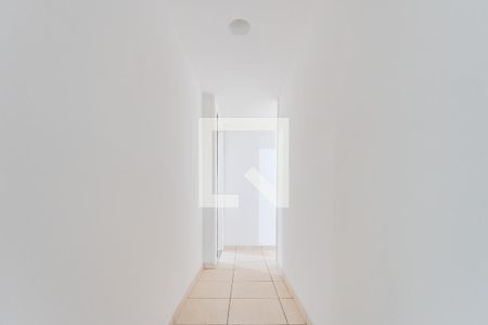 Casa à venda com 250m², 4 quartos e 2 vagas Casa à venda com 250m², 4 quartos e 2 vagasCorredor