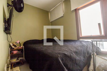 Apartamento à venda com 329m², 4 quartos e 4 vagas Apartamento à venda com 329m², 4 quartos e 4 vagasEdicula