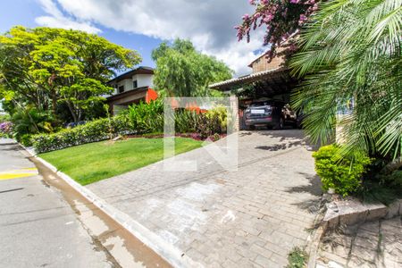 Apartamento à venda com 329m², 4 quartos e 4 vagas Apartamento à venda com 329m², 4 quartos e 4 vagasGaragem