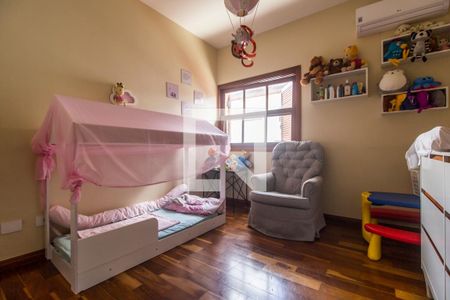 Apartamento à venda com 329m², 4 quartos e 4 vagas Apartamento à venda com 329m², 4 quartos e 4 vagasQuarto 1