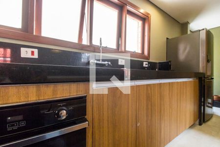 Apartamento à venda com 329m², 4 quartos e 4 vagas Apartamento à venda com 329m², 4 quartos e 4 vagasCozinha