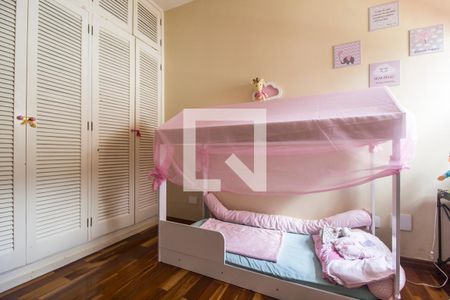 Apartamento à venda com 329m², 4 quartos e 4 vagas Apartamento à venda com 329m², 4 quartos e 4 vagasQuarto 1