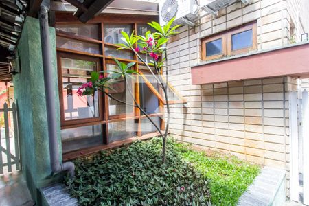 Apartamento à venda com 329m², 4 quartos e 4 vagas Apartamento à venda com 329m², 4 quartos e 4 vagasÁrea Externa