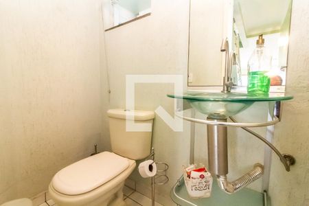 Casa à venda com 322m², 5 quartos e 6 vagasLavabo