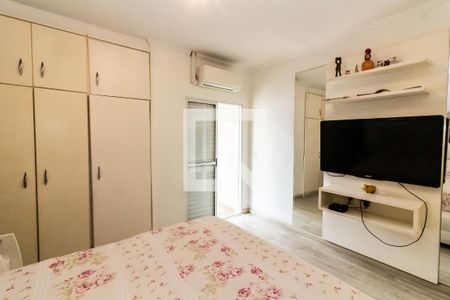 Casa à venda com 322m², 5 quartos e 6 vagasSuíte 2 