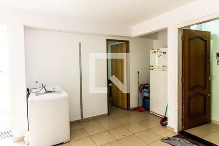 Casa à venda com 322m², 5 quartos e 6 vagassuíte 3