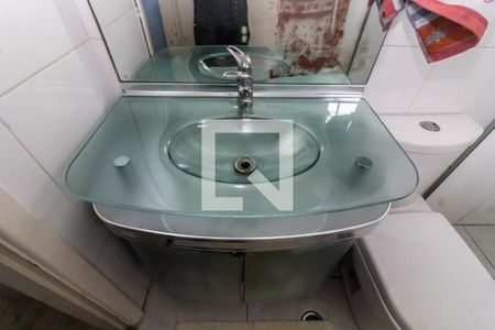 Casa à venda com 322m², 5 quartos e 6 vagasBanheiro da Suíte 1